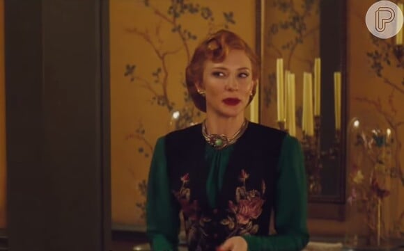 Cate Blanchett aparece em trailer caracterizada como a madrasta da história de Cinderela