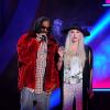 Snoop Lion e Ke$ha são clicados juntos no palco do MTV Movie Awards 2013