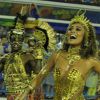 Juliana Paes se emociona em desfile da Viradouro