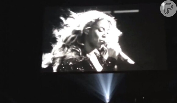 Beyoncé interpretou faixas de '4', o último trabalho em estúdio e músicas de toda a carreira