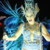 Leandra Leal usou fantasia com a cor da escola de samba