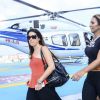 Valesca Popozuda chega de helicóptero a evento de moda em São Paulo