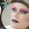 Xuxa já com a maquiagem de Lady Gaga