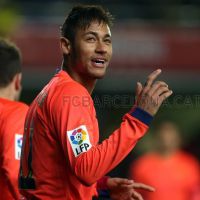 Neymar coloca o Barcelona na final da Copa do Rei e supera Romário em gols
