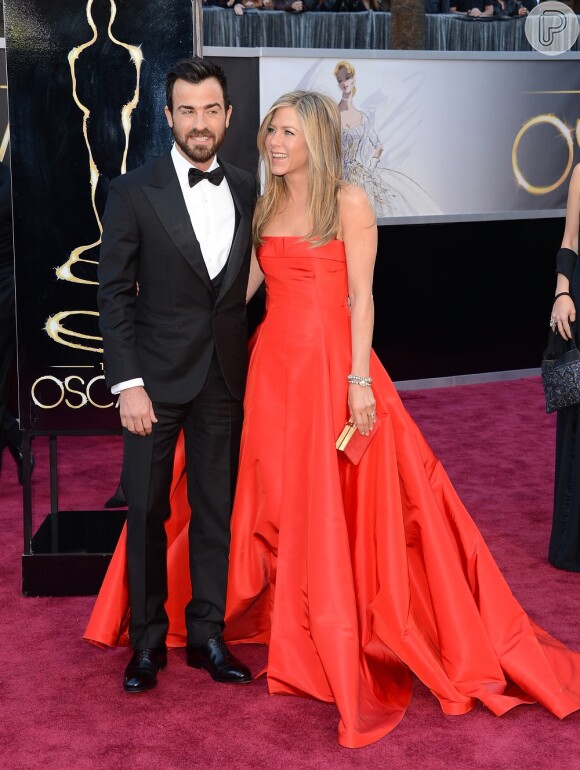 Jennifer Aniston está pronta para se casar com Justin Theroux. Ela é ex-mulher de Brad Pitt