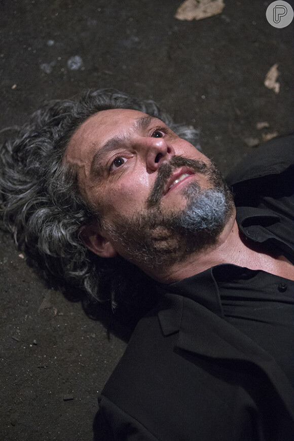José Alfredo (Alexandre Nero) será morto pelo filho José Pedro (Caio Blat), na novela 'Império'