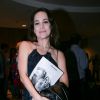 Gabriela Duarte prestigiou a pré-estreia da peça 'Chuva Constante'