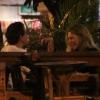 Maitê Proença e o empresário Hélio Ferraz curtem noite em restaurante do Rio de Janeiro, em 3 de maio de 2013. Secretária da atriz garante que os dois são só amigos