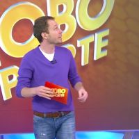 Mosca 'gigante' atrapalha Tiago Leifert no 'Globo Esporte'. Assista ao vídeo!