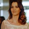 Laura (Nathalia Dill) descobre que está grávida de Caíque (Sergio Guizé), quando já está casada com Marcos (Thiago Lacerda), na novela 'Alto Astral', em 3 de abril de 2015