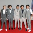 Primeiro prêmio do One Direction foi conquistado no London Brit Awards 2012, com o estrondoso sucesso do single 'What Makes You Beautiful'