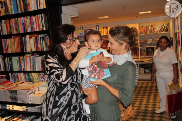 Guilhermina Guinle prestigiou lançamento de livro em shopping do Leblon, Zona Sul do Rio de Janeiro, nesta quarta-feira, 25 de março de 2015