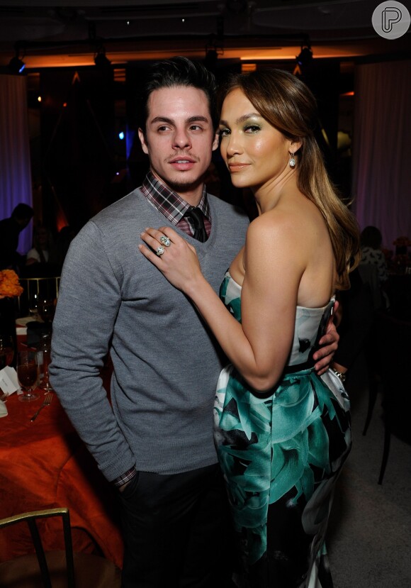Jennifer Lopez e o ex, Casper Smart, retomaram o namoro, de acordo com o site 'TMZ', desta quinta-feira, 26 de março de 2015