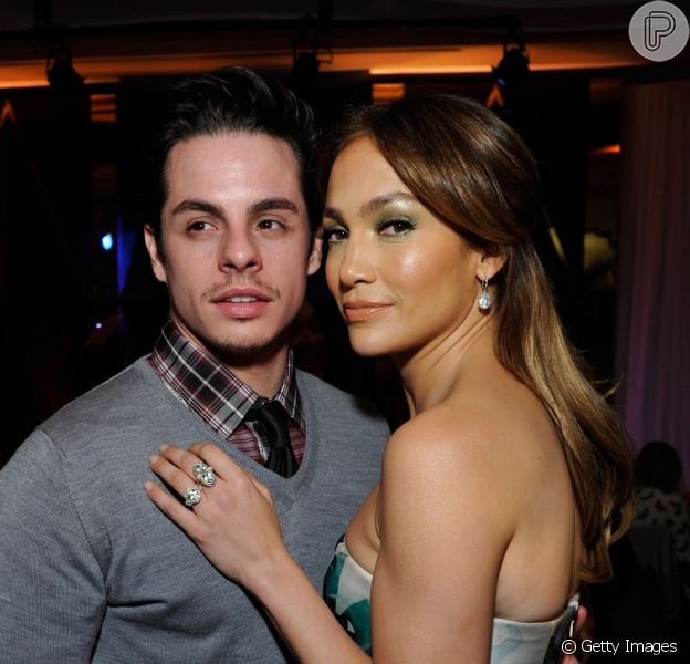 Jennifer Lopez reata namoro com ex, Casper Smart, após rumores de
