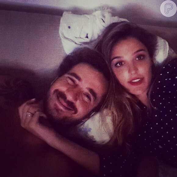 Rafa Brites e Felipe Andreoli estão juntos em diversas fotos no Instagram