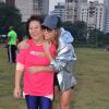 Sabrina Sato se exercita com a mãe, Dona Kika, durante evento em São Paulo