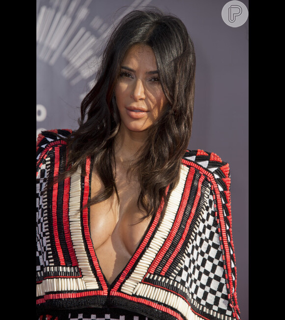Kim Kardashian pode não engravidar mais depois de cirurgia no útero: 'Isso é assustador para mim, eu não quero uma barriga de aluguel'