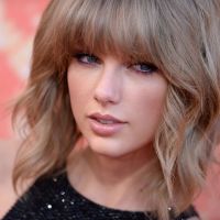 Taylor Swift concorre em quatro categorias no Billboard Music Awards 2015