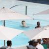 Rocco e David, filhos de Madonna, curtem piscina no Rio