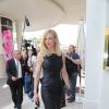 Nicole Kidman estava com os cabelos bastante lisos quando chegou ao Festival Internacional de Cinema de Cannes, na França