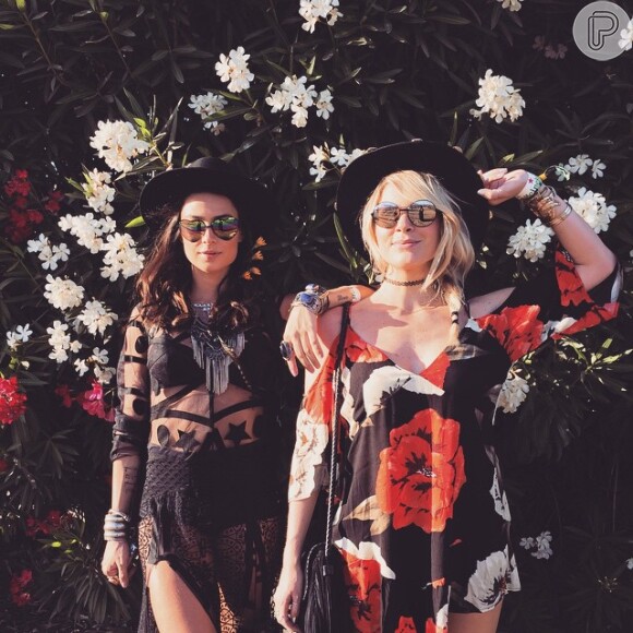 Thaila Ayala usou looks estilosos no festival de música Coachella, nos Estados Unidos