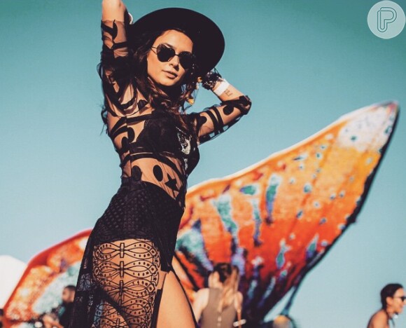 Thaila Ayala arrasou nos looks para o festival Coachella, nos Estados Unidos