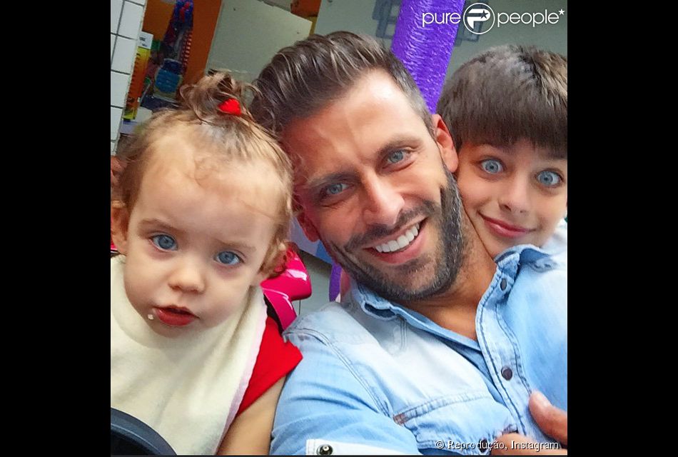 Henri Castelli evita brigas com mães de seus filhos ...