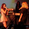 Dulce María e Valesca Popozuda dividiram o palco durante o show da artista mexicana famosa por integrar a banda RBD