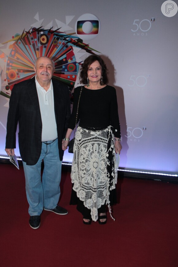 O casal Mauro Mendonça e Rosamaria Murtinho também prestigiou a festa