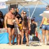 Fernanda Lima curte dia de praia com o marido, Rodrigo Hilbert, no Leblon, Zona Sul do Rio de Janeiro