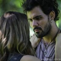 'Amor à Vida': Após 12 anos, Ninho procura Paloma, se declara e a beija