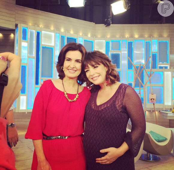 Na última sexta-feira, 15 de maio, Regiane Alves participou do programa 'Encontro com Fátima Bernardes' e falou de sua segunda gravidez