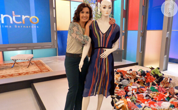 A apresentadora Fátima Bernardes doa peças de roupas para ajudar causas beneficentes
