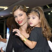 Grazi Massafera comemora aniversário da filha, Sofia, em musical no Rio