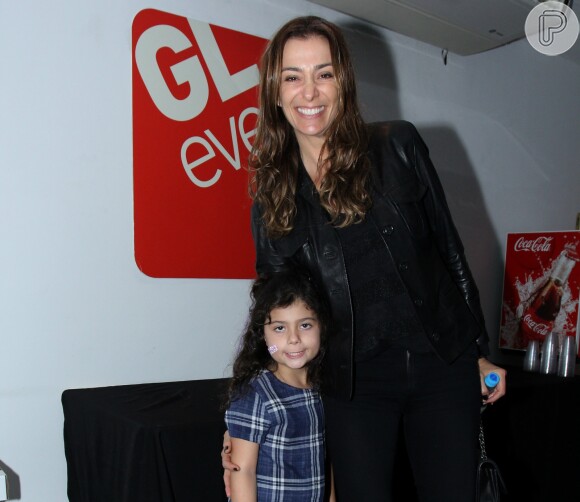 Monica Carvalho também prestigiou a festa de aniversário de Sofia, filha de Grazi Massafera