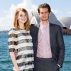 De acordo com uma fonte da revista 'People', Emma Stone e Andrew Garfield andaram ocupados com seus trabalhos no cinema, mas 'o amor ainda está lá'