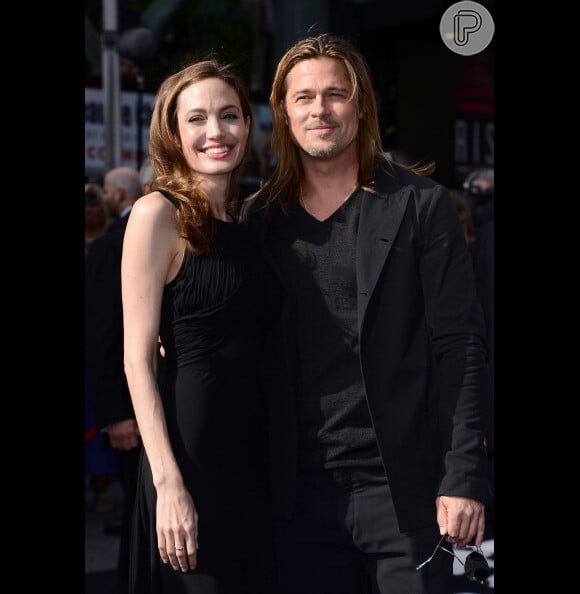 Angelina Jolie posa com Brad Pitt na première do filme 'World War Z' ('Guerra Mundial Z')