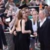 Angelina Jolie pretende fazer nova cirurgia para retirar o útero