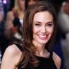 Angelina Jolie fez recentemente uma dupla mastectomia para se prevenir contra o câncer de mama
