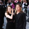 Brad Pitt declarou que o ato de Angelina Jolie, decidindo fazer a mastectomia dupla, foi heroico