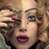 No clipe da música 'Judas', Lady Gaga usa unhas projetadas por Aya Fukuda