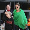 Shiloh, filha de Angelina Jolie, quer ser igual os irmãos: 'Ela gosta de se vestir como um menino'