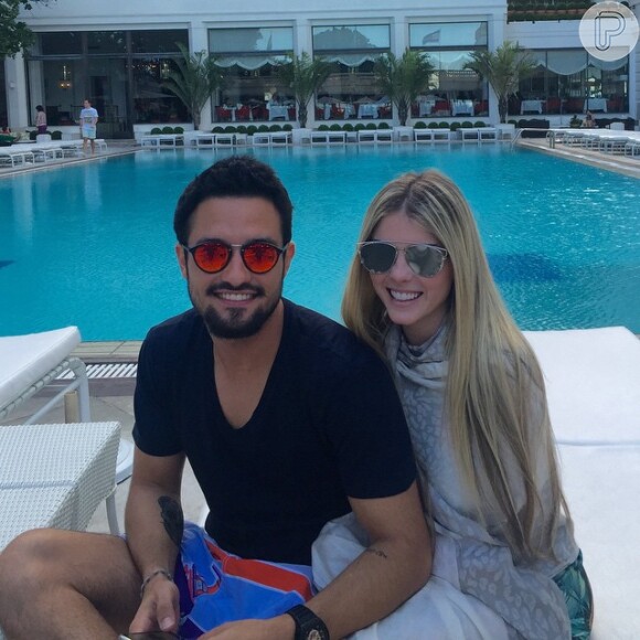 Barbara Evans comemora um mês de namoro com o empresário Fabrício Assunção no hotel Copacabana Palace nesta segunda, dia 01 de junho de 2015.