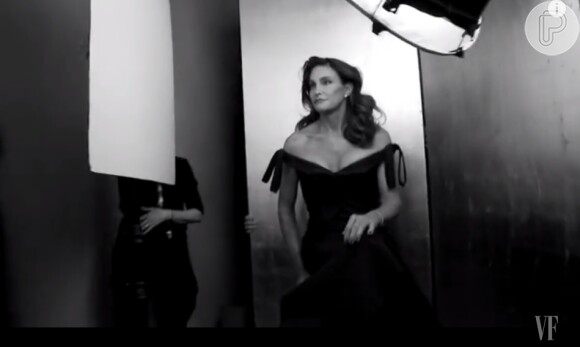Bruce Jenner aparece como mulher na capa da revista 'Vanity Fair'