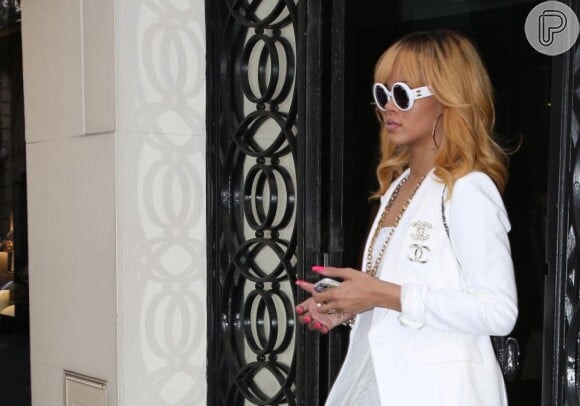 Rihanna já está trabalhando em seu próximo álbum, sucessor de 'Unapologetic'