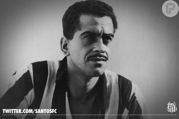 Zito foi campeão mundial com a seleção brasileira nas Copas de 58 e 62 e jogou pelo Santos entre 1952 e 1967, conquistando diversos títulos pelo clube