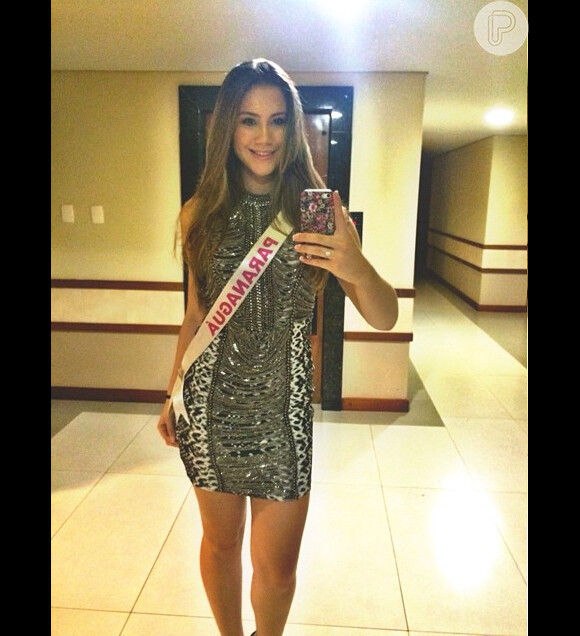 Gleicy Massafera concorria ao título de Miss Teen Paraná pela sua cidade natal, Paranaguá, para seguir na disputa nacional
