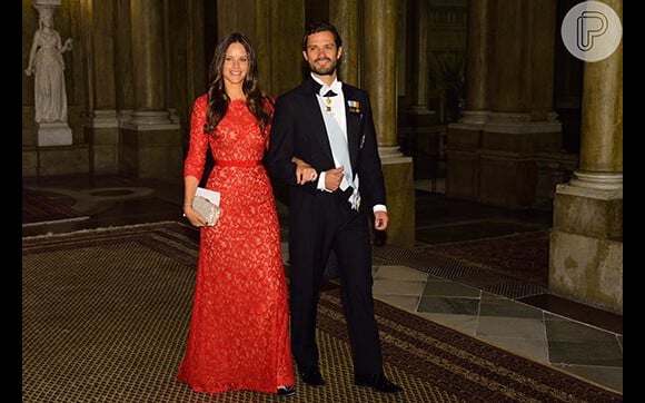 O relacionamento de Sofia com o príncipe Carl foi revelado em 2010