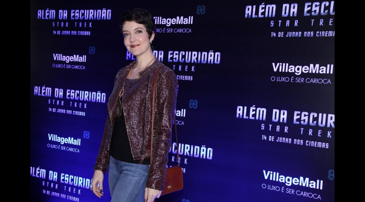 Foto: Larissa Maciel posa para a foto na première do filme - Purepeople