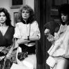Yoná Magalhães (Matilde), Isis de Oliveira (Rosaly) e Claudia Raia (Ninon) em cena da novela 'Roque Santeiro', exibida entre 24 de junho de 1985 a 22 de fevereiro de 1986